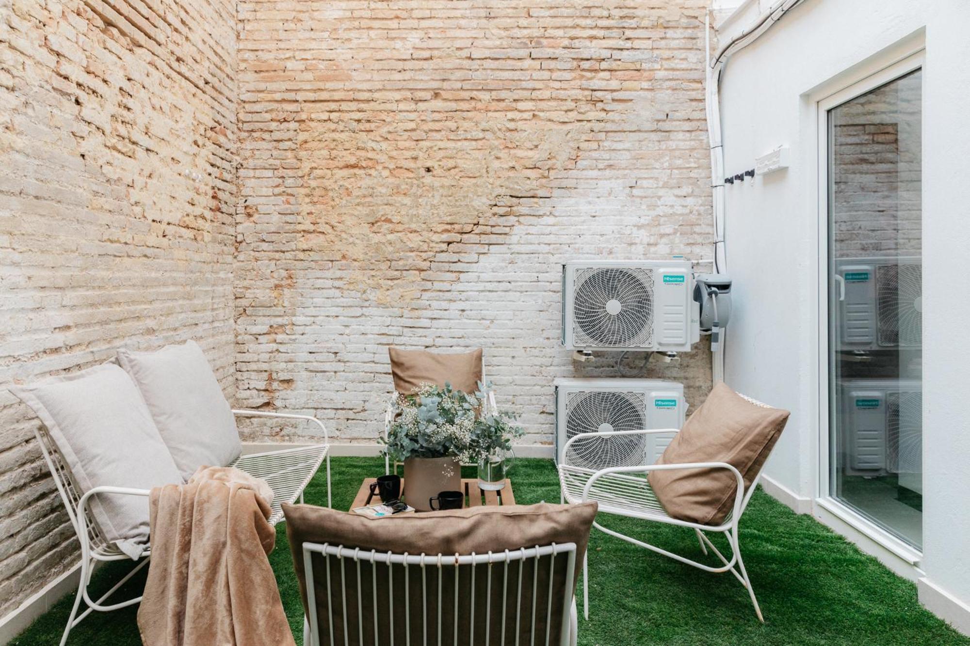 Lovely Exclusivity In Center Appartement Valence